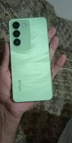 Vivo y100 8GBRAM 256 GB storage contact me WhatsApp number 03267720525