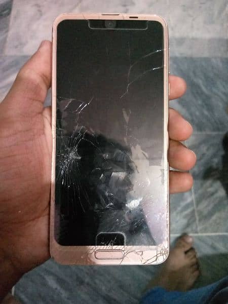 Aqous r2 pta approved damaged phone my WhatsApp number 03185715383 2
