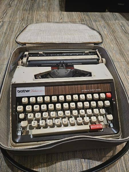 typewriter brothers deluxe 1350 0