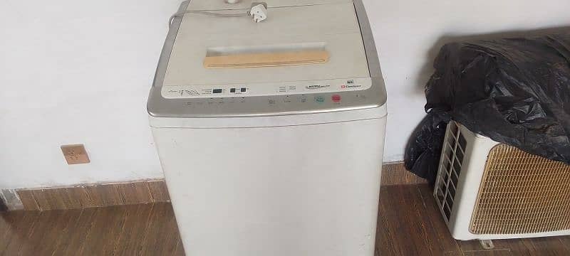 Dawlance washing machine and dryer 1