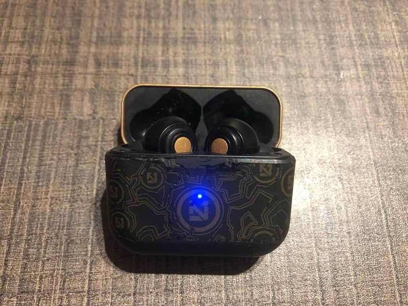 Greshare handpainted wireless earbuds 2