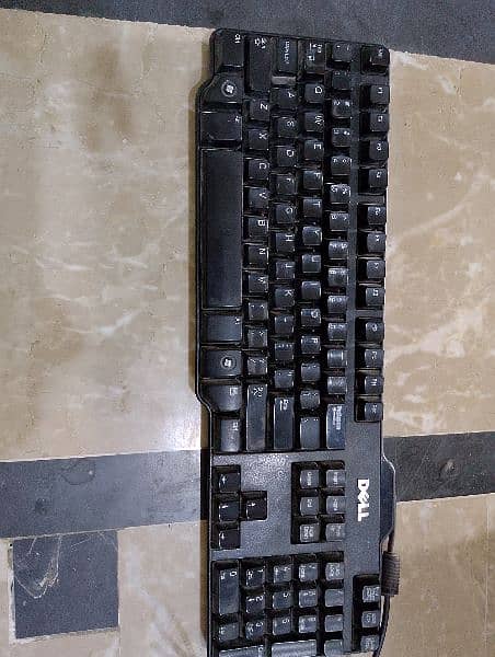 Keyboard in new condition 2