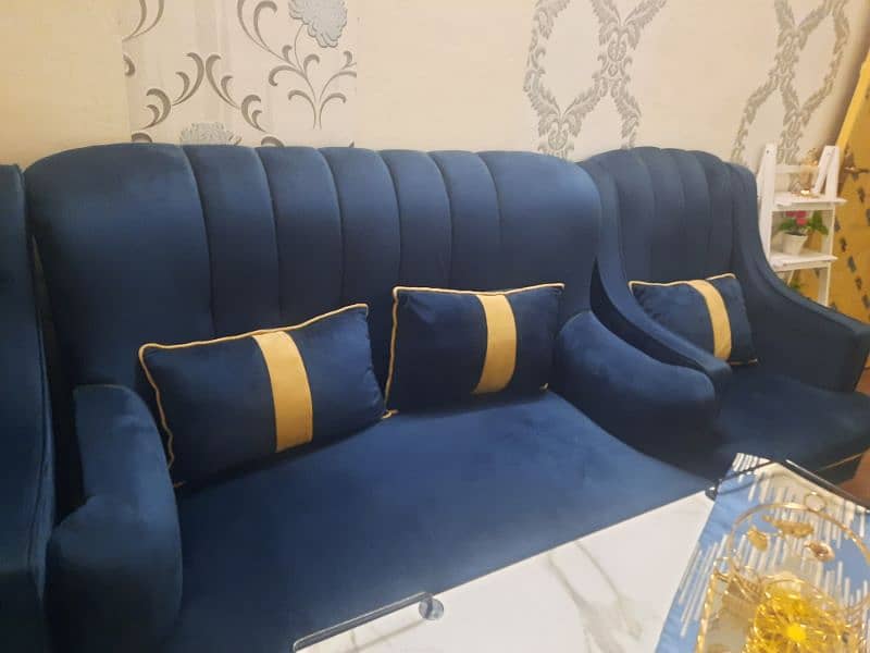 sofa set available for sale 0