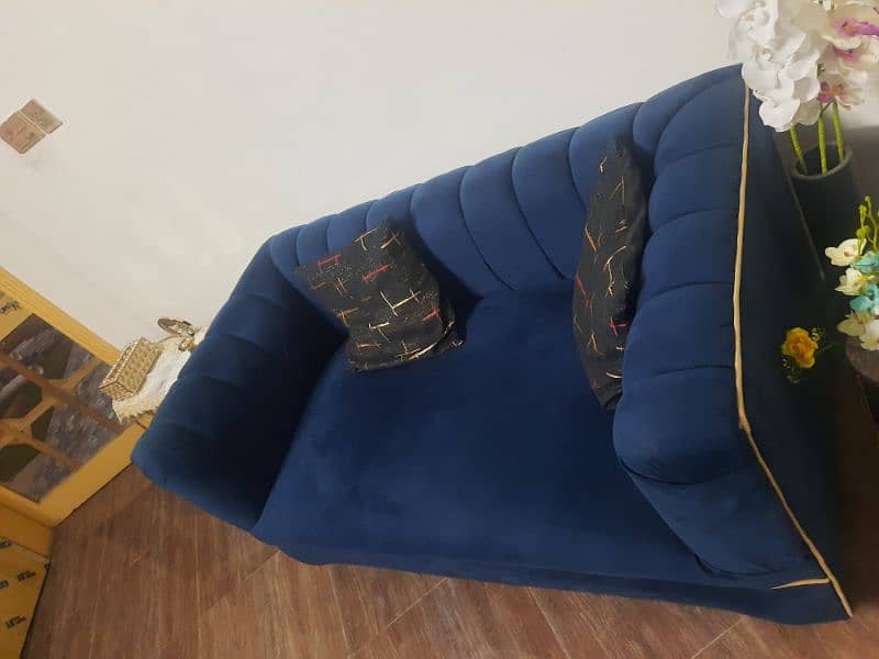 sofa set available for sale 3