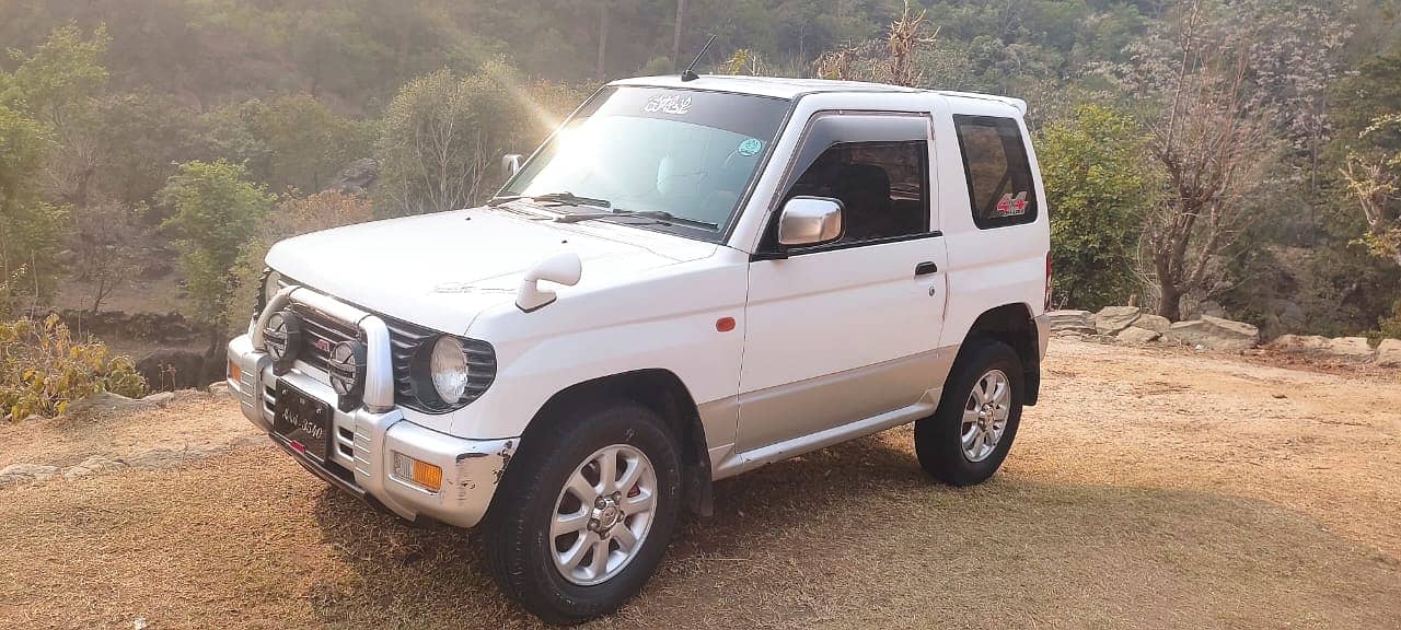 Mitsubishi Pajero Mini 1995 2