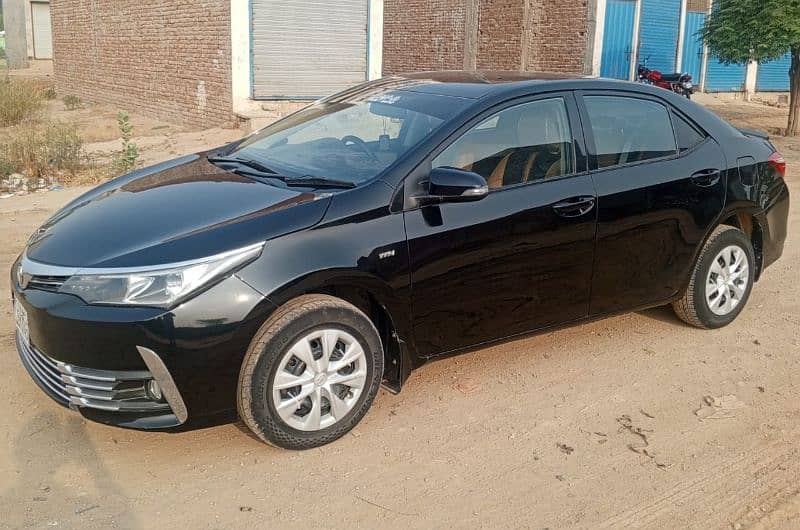 Toyota Corolla XLI 2016 excellent condition 1