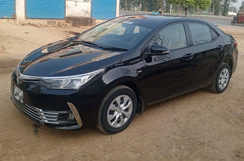 Toyota Corolla XLI 2016 excellent condition 2