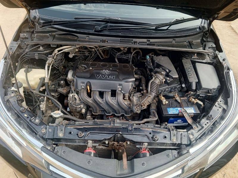 Toyota Corolla XLI 2016 excellent condition 10