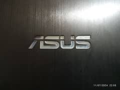 High-Performance ASUS Notebook - Intel i7, 8GB RAM, and Graphics Card