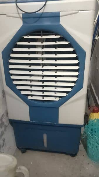 Air Cooler with Ice Gel Bottles 0