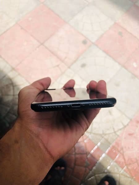 Urgent Sale IPhone 7 Pta  With Box 5