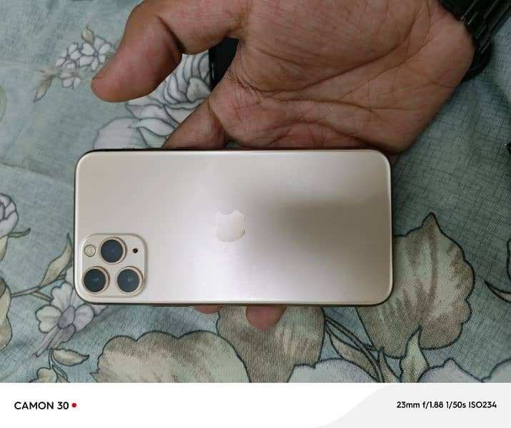 iPhone 11 pro 64gb fu non pta face id failed battery on service 5