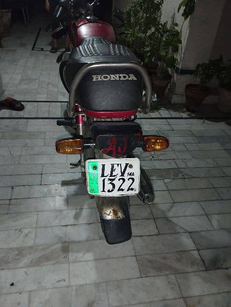 I want to sale my honda 70 like a new bike. . . 4