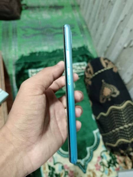 Realme C25y 4/64 1