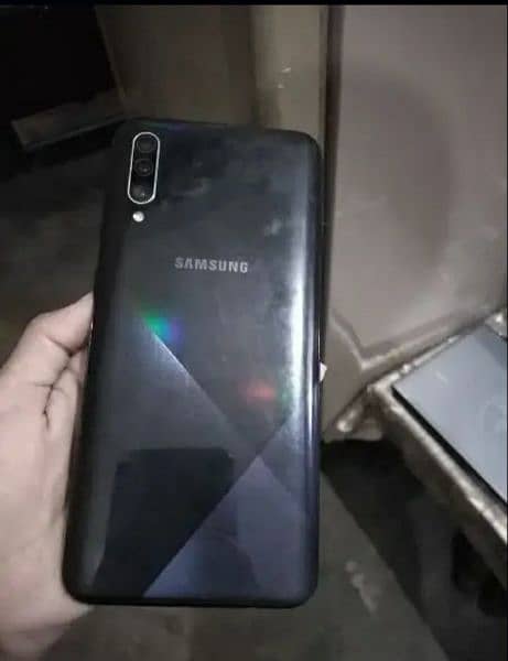 Samsung A30s 0