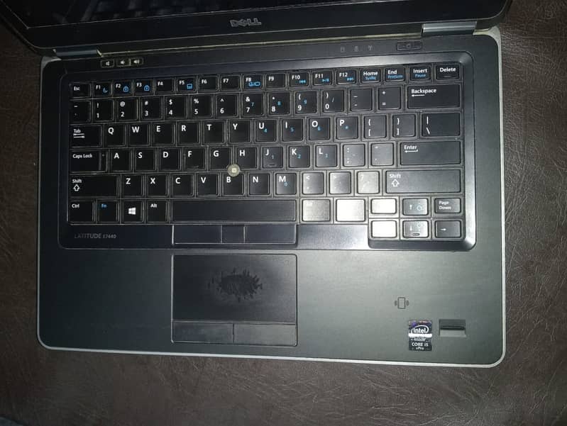 Laptop latitude e7440 4th generation 1