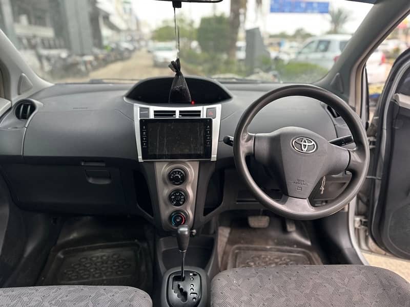 Toyota Vitz 2010/14 (One Owner Since 2014) 2