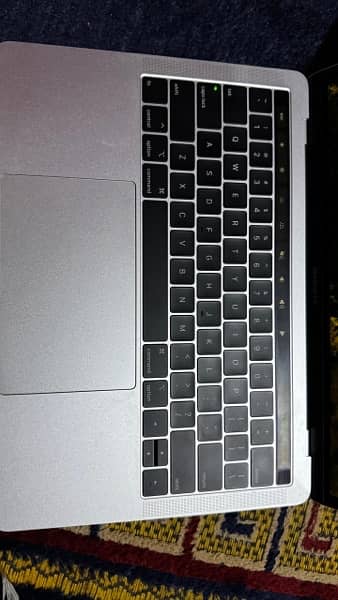 MACBOOK PRO 2019 (USA MODEL) 2