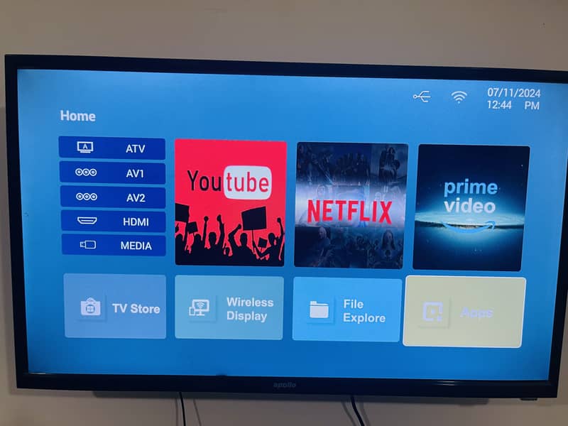 Apollo Smart TV 32' for sale 1