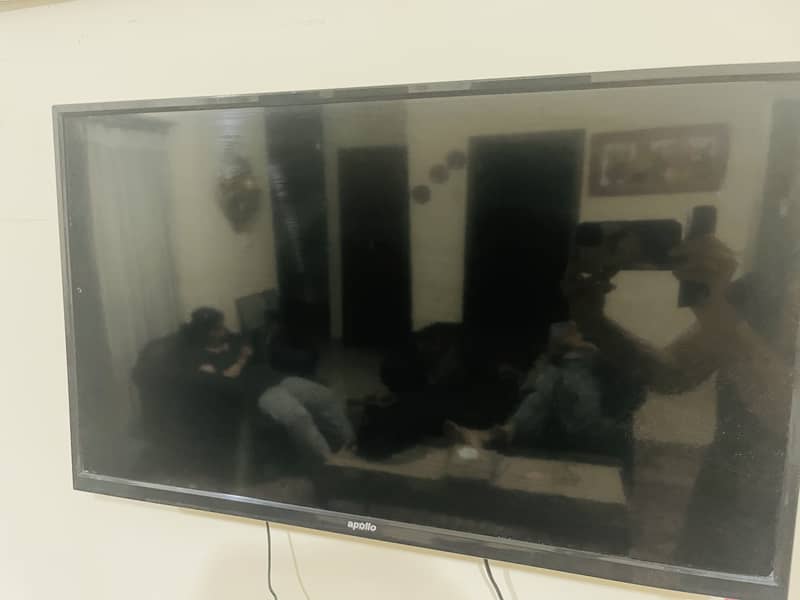 Apollo Smart TV 32' for sale 2