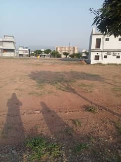 10 Marla Main Boulevard(Road 1 ) plot with 1 marla extra land available for sale