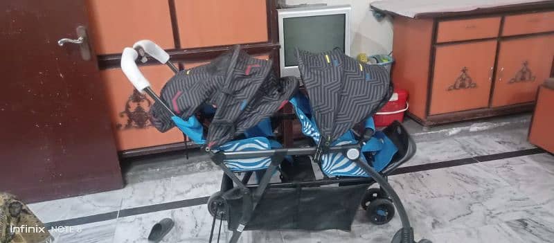 2 seater baby pram 4