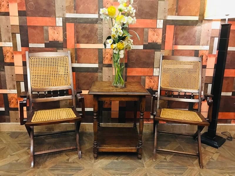 Antique style sheesham bedroom chairs with table 2