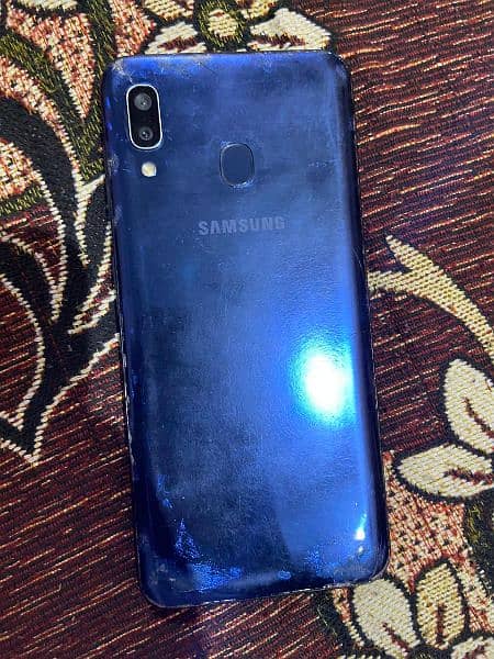 Samsung A20 3/32GB Pta Approved 2