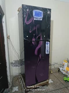 PEL REFRIGRATOR FOR SALE 10 BY 10 CONDITION FOR SALE