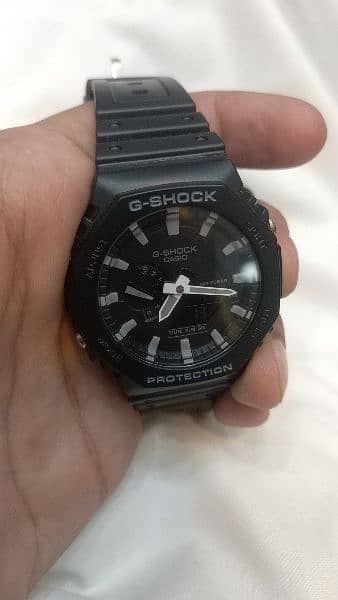 Casio G-Shock Carbon Core Guard GA-2100 in mint condition 2 month used 3