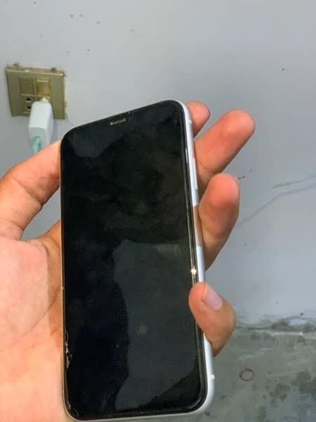 iPhone 11 Totally Jenioun Battery 84 Storge 64 Condition 10/9.6 0