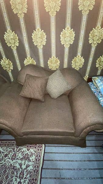 05 seater sofa set in used 1