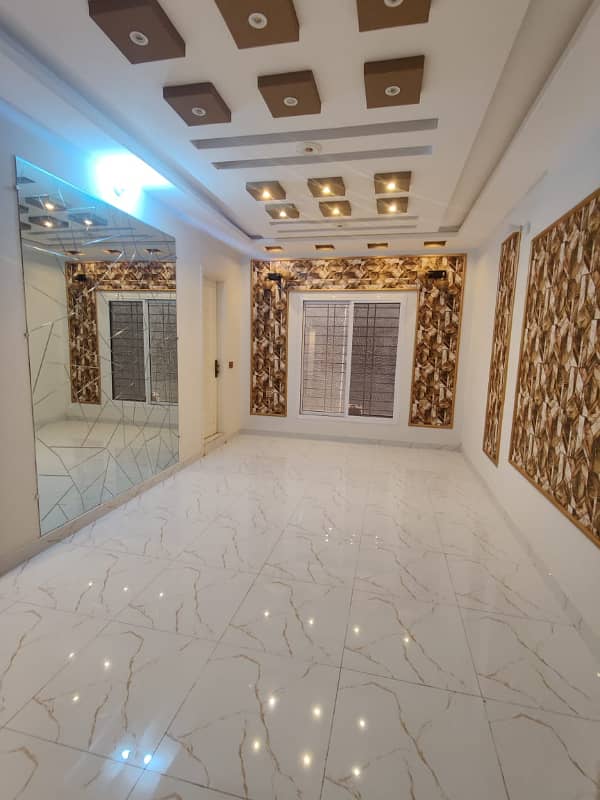 You Can Find A Gorgeous Upper Portion For sale In Gulshan-e-Iqbal - Block 7 13