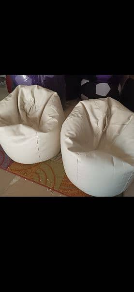 Puffy leatherite bean bag 10