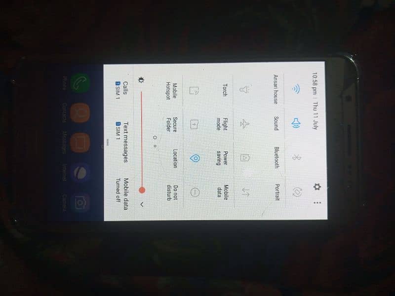 Samsung Galaxy J7 (2016) 1