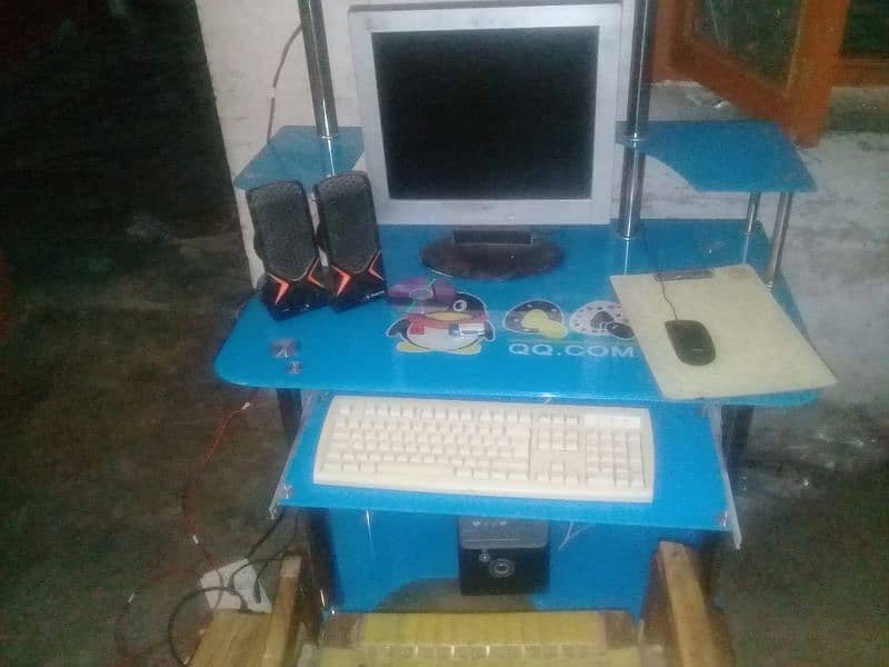 computer table full set 6k 1