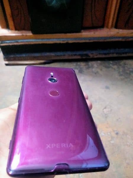 Sony X Peria 4/64 7