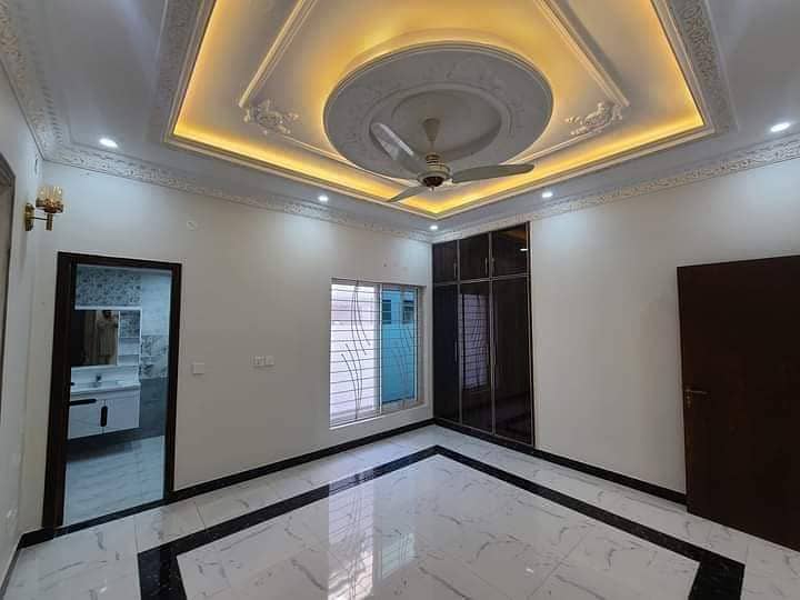 Brand new 10 Marla Beautifully Designed spanish House for Rent in DHA Phase 8 Ex Air Avenue 6