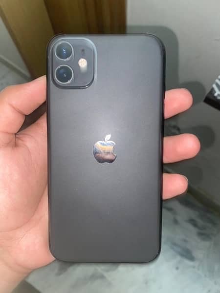 iPhone 11 NON PTA 64GB 4