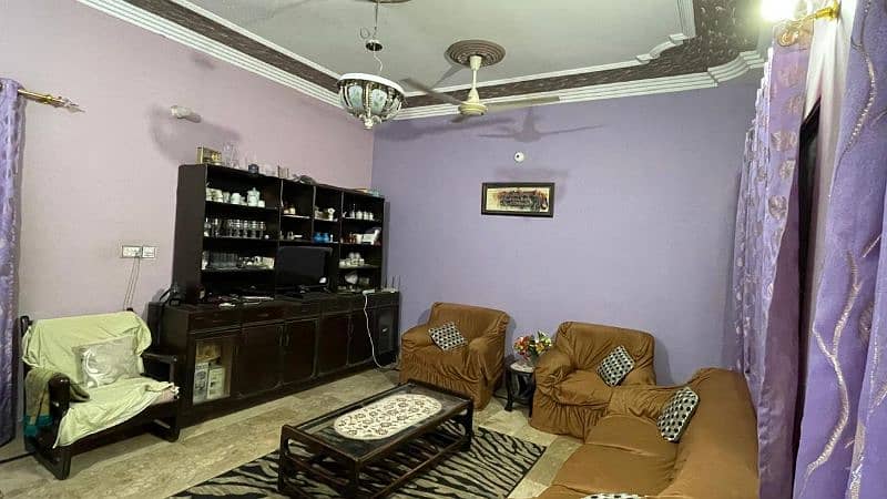 portion for sale - Nazimabad 0