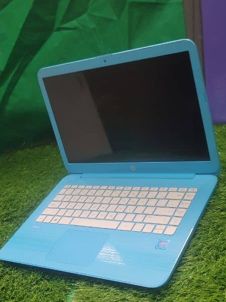 Hp Stream 14 Slimmest Laptop new condition 4