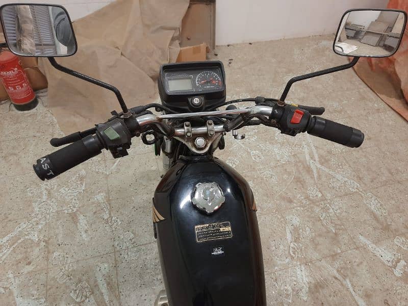 HONDA CG125 SPECIAL EDITION Urgent 3