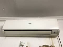 haier 1.5 ton non inverter in running condition