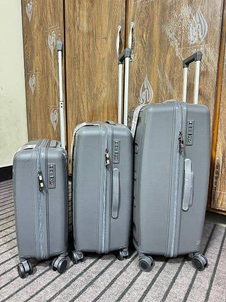 while sale rate fiber suitcase/traveling bag/luggage bag 2