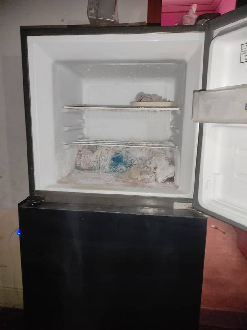 Haier glass door Refrigerator just like new 8