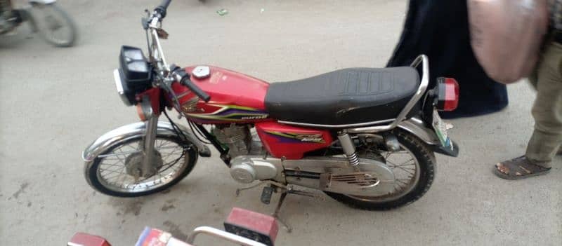 Honda 125cc Model 2017 Rahimyar Khan first owner 03452836197 3