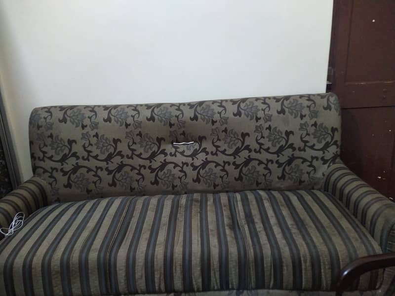 Good quality sofa set 2