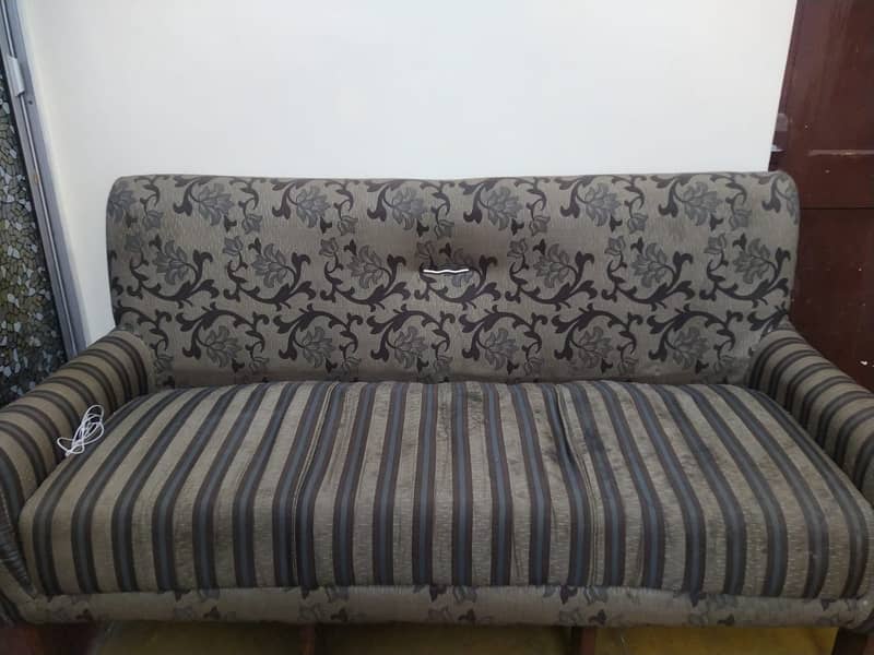 Good quality sofa set 3