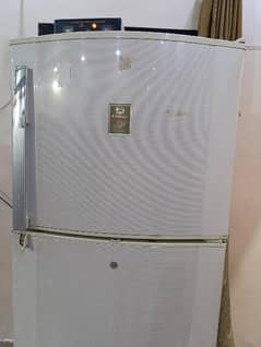 Dawlance refrigerator for urgent sale