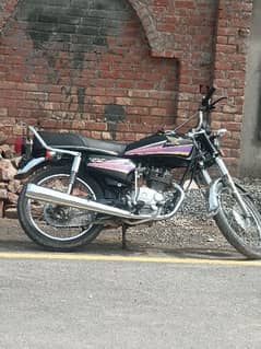 Honda 125. . . 2007 model candition 10by8